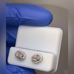 1.22 carat moissanite stud earrings